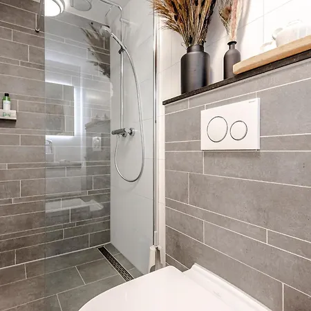 Oasis Studio- Free Parking Apartment