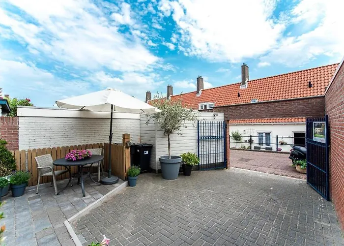 Oasis Studio- Free Parking