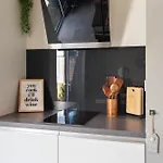 Oasis Studio- Free Parking דירה זנדוורט
